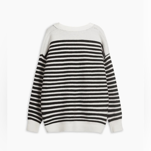 NWT STRIPE OVERSIZED CARDIGAN - Picture 3 of 4